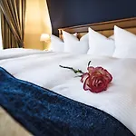 Resort Schloss Fleesensee 5*