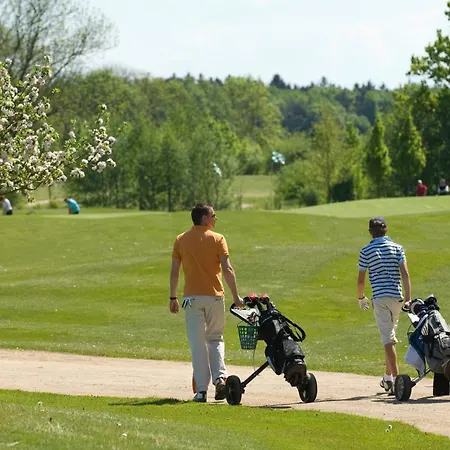 Курортный комплекс Schloss Fleesensee
