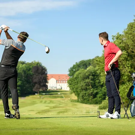 Schloss Fleesensee 5* 高恩莱宾