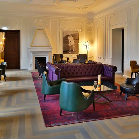 Schloss Fleesensee 5* Гёрен-Леббин