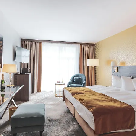 Schloss Fleesensee 度假村 高恩莱宾