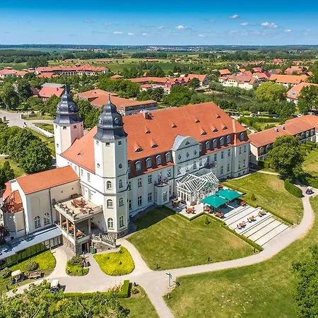 Schloss Fleesensee 5* Гёрен-Леббин